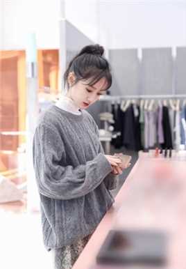 特别专辑美女店长袁冰妍清纯甜美保暖毛衣冬日时尚图片图片