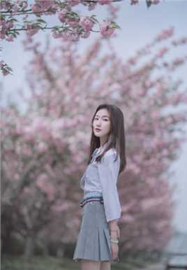 优质日系长发美女清纯养眼户外人像摄影图片相册