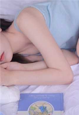 特别专辑宅男女神脸泛红潮丰满身材大尺度床照记清四射图片