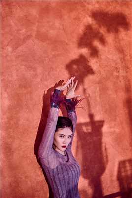 最全性感大胸姐徐冬冬热辣火爆错落有致香艳时尚壁纸