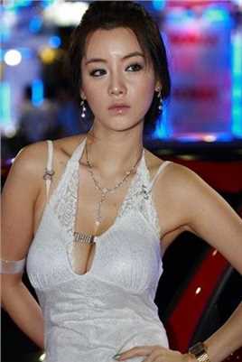 精选韩国赛车美女车模林智慧人体诱惑丰乳肥臀图册