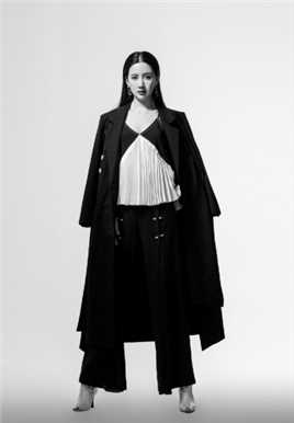 特别专辑气质美女陈欣予黑白时尚艺术大片图片