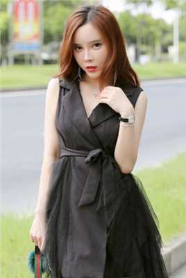 优质大胸美女艾小青性感丁字裤挺翘大白腚人体艺术图图片