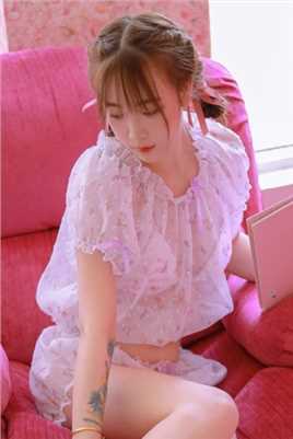 精选最大胆美少女真空透视感艺术图片图册