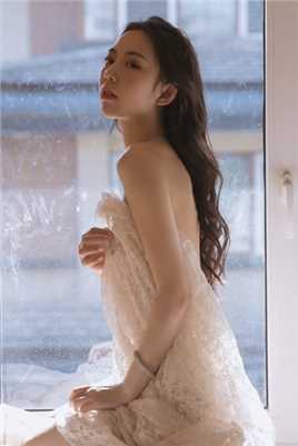 最新性感妩媚日本名模极品透视人体欣赏壁纸