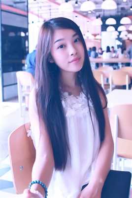 精选校园女神图书馆集电脑桌面美女壁纸图册