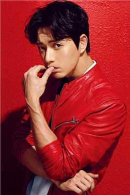 特别专辑朴海镇《风度men’s,uno》时尚杂志封面图片