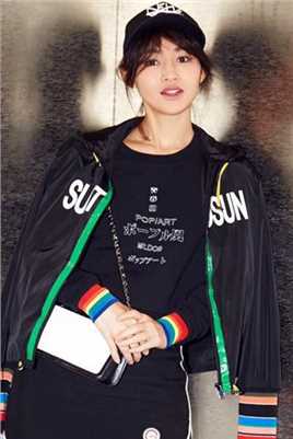 最新陈燃吸睛大长腿玩下衣失踪俏皮性感图集