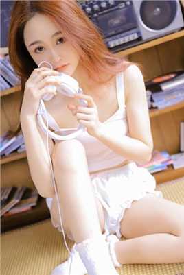 特别专辑迷人小蛮腰美女居家艺术图片