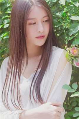 黑长直校园女神迷人的户外清纯街拍图片