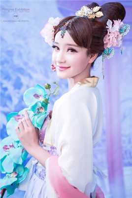 最全繁花似锦的古装美女淡紫色梦幻艺术相册