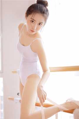 最全清纯美女舞蹈生绑带芭蕾舞鞋长腿艺术照壁纸