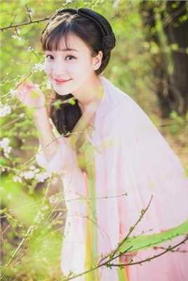 高清俏丽的古装大眼美女姐姐下靓丽身姿图片图集