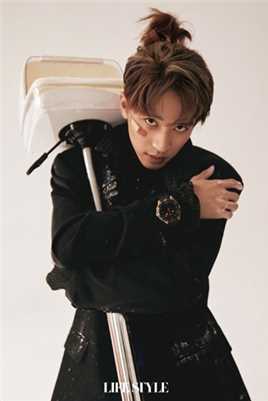 特别专辑许魏洲橄榄球运动男孩擦伤妆时尚拍摄图片图片