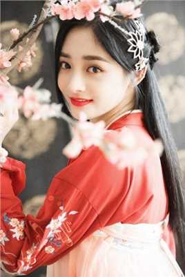 特别专辑周洁琼古装美女桃花树旁轻抚琵琶唯美图片图片