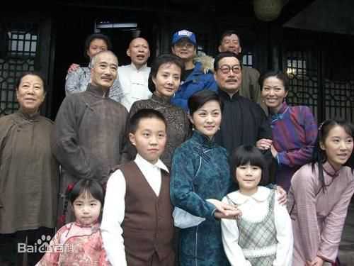 杨文军(Vincent)各剧组合影性感图片图集