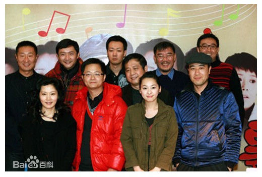 杨文军(Vincent)各剧组合影性感图片图集