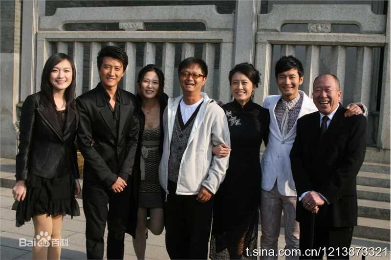 杨文军(Vincent)各剧组合影性感图片图集