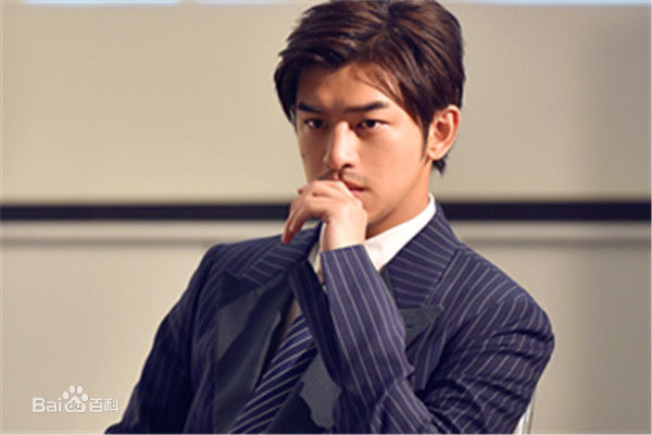 陈柏霖(Bolin Chen)在《杜拉拉追婚记》饰陈丰中的