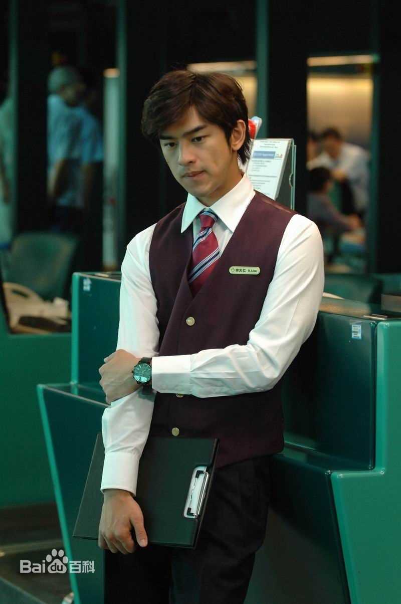 最优质陈柏霖(Bolin Chen)在《我可能不会爱你》饰李大仁中的相册