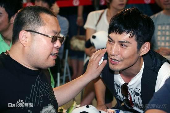 高群书(五十三天)出席活动生活照