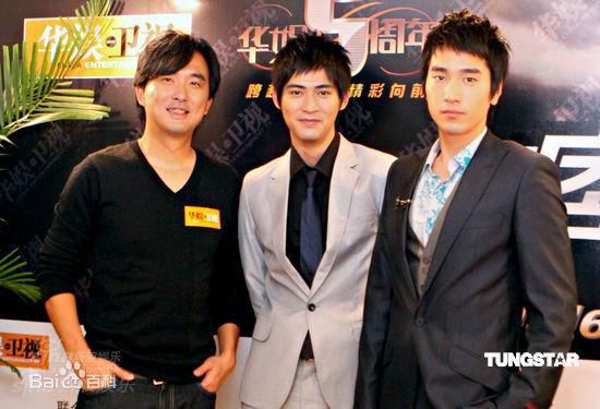 蔡岳勋出席活动照素颜照壁纸