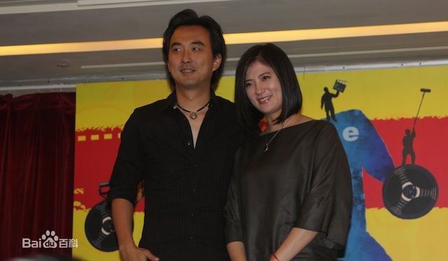 蔡岳勋出席活动照素颜照壁纸