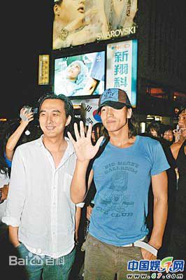 蔡岳勋出席活动照素颜照壁纸