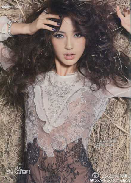 杨颖(Angelababy)精选日本、英国杂志图册