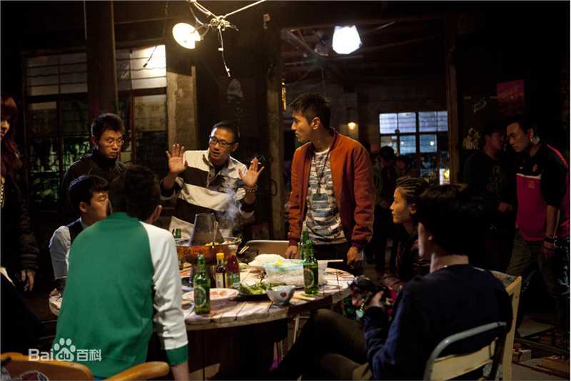 最全韩延在电影《第一次》工作照中的相册