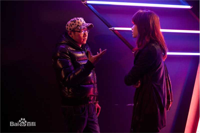 最全韩延在电影《第一次》工作照中的相册