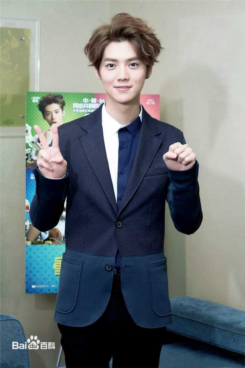 鹿晗(LUHAN)重返20岁 宣传前后照片