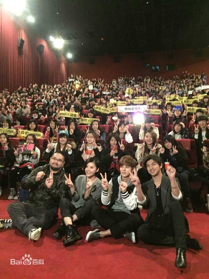 鹿晗(LUHAN)重返20岁 宣传前后照片