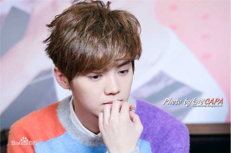 鹿晗(LUHAN)重返20岁 宣传前后照片