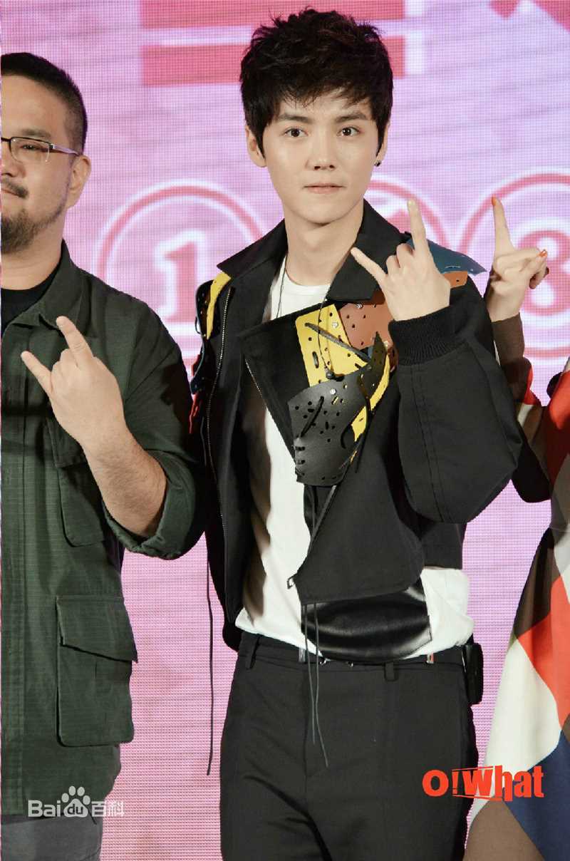 鹿晗(LUHAN)重返20岁 宣传前后照片
