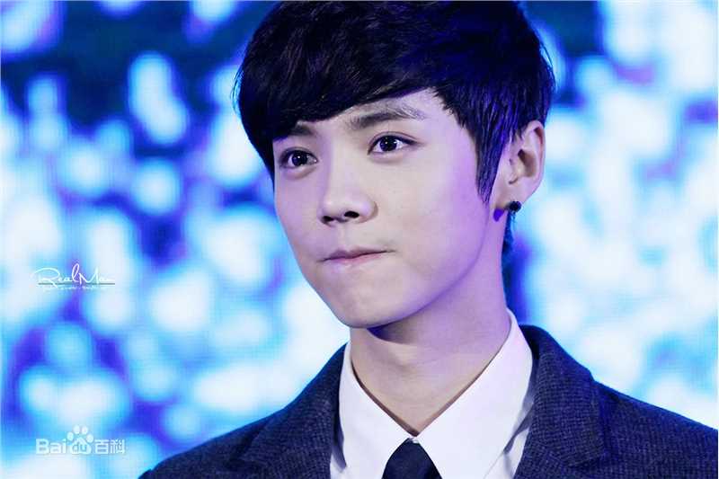 鹿晗(LUHAN)颁奖典礼图册