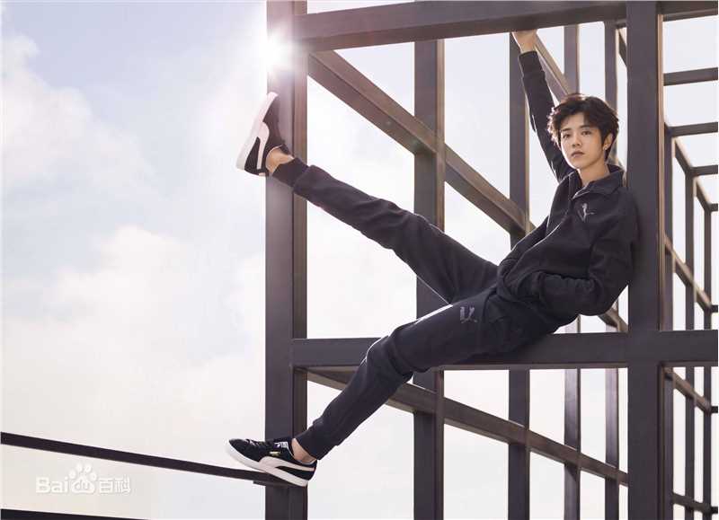 鹿晗(LUHAN)品牌代言素颜照相册