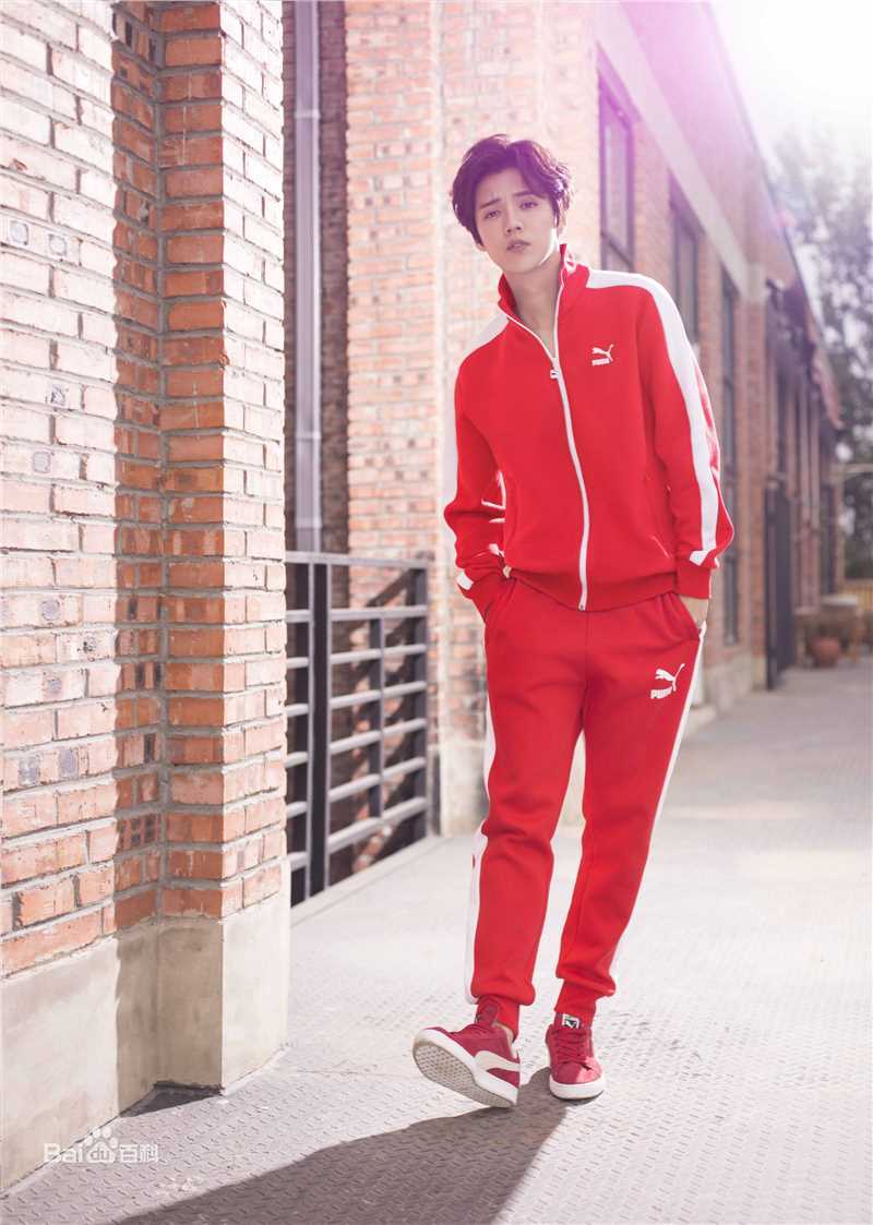 鹿晗(LUHAN)品牌代言素颜照相册