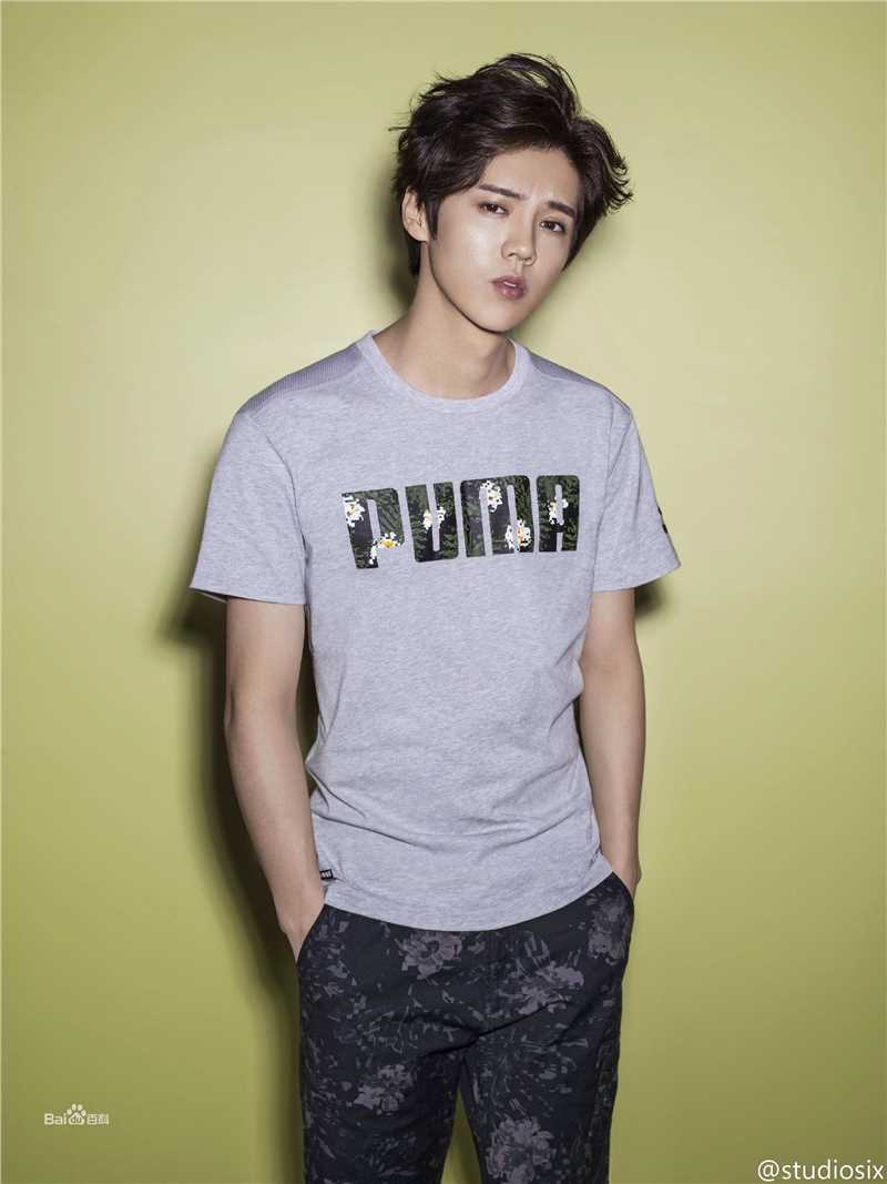 鹿晗(LUHAN)品牌代言素颜照相册