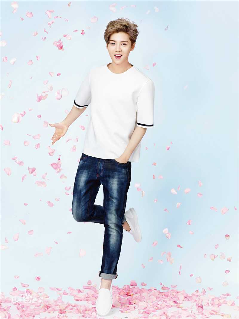 鹿晗(LUHAN)品牌代言素颜照相册