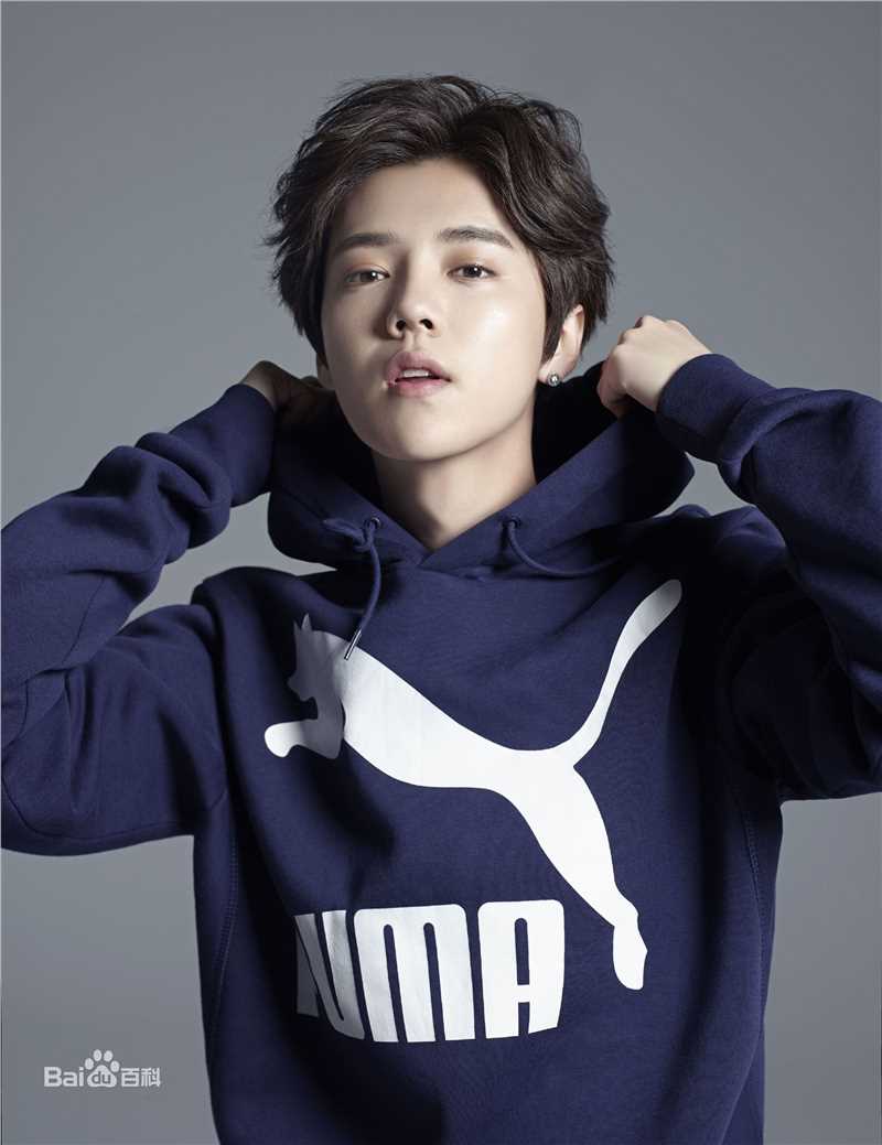 鹿晗(LUHAN)品牌代言素颜照相册