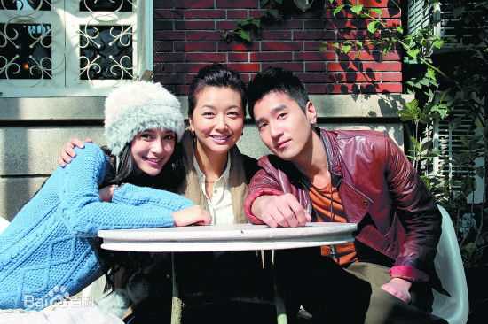 杨颖(Angelababy)艺人合影前后照片