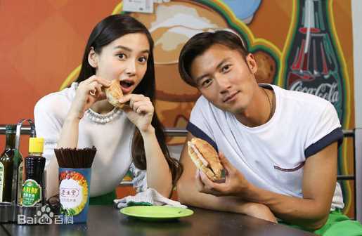 杨颖(Angelababy)艺人合影前后照片