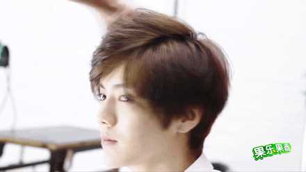 最新鹿晗(LUHAN)在《你好，是吗》中的壁纸