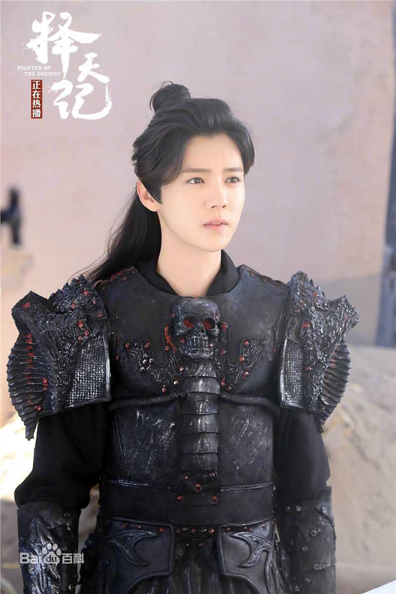 高清鹿晗(LUHAN)在《择天记》陈长生中的图集