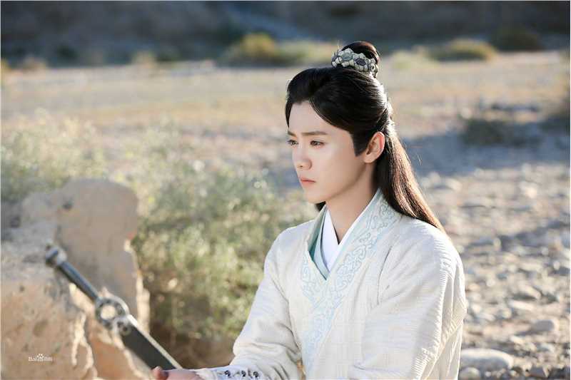 高清鹿晗(LUHAN)在《择天记》陈长生中的图集