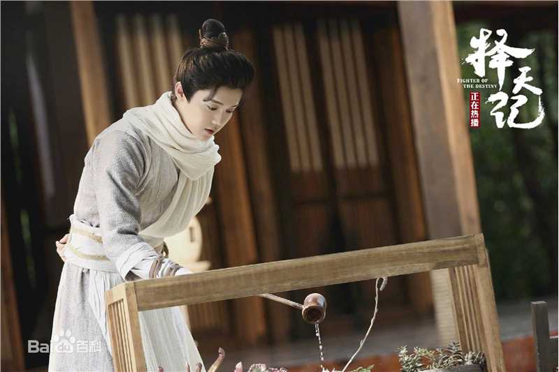 高清鹿晗(LUHAN)在《择天记》陈长生中的图集