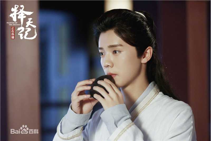 高清鹿晗(LUHAN)在《择天记》陈长生中的图集