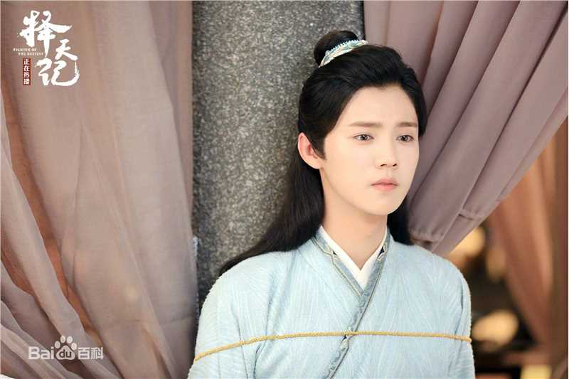 高清鹿晗(LUHAN)在《择天记》陈长生中的图集