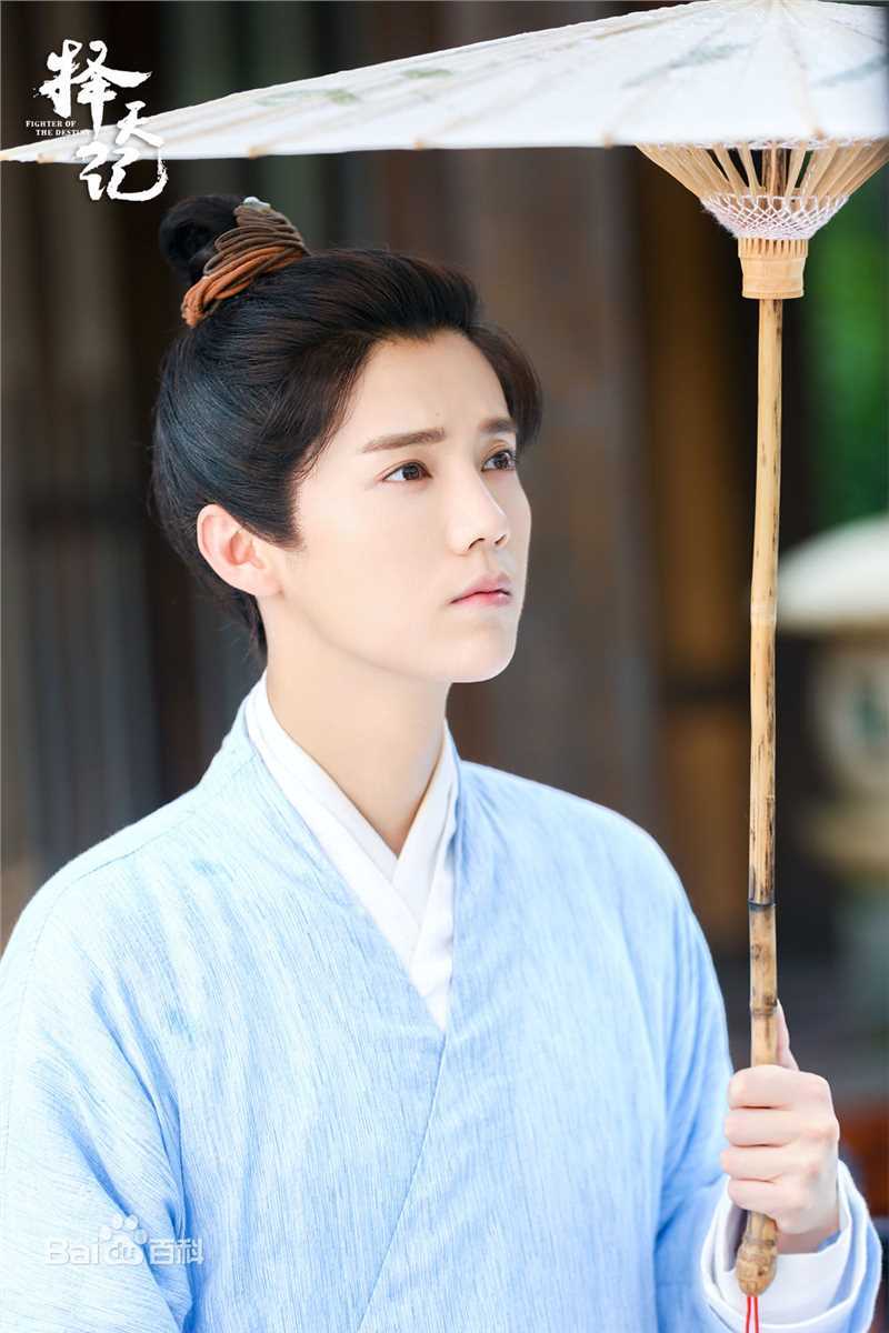 高清鹿晗(LUHAN)在《择天记》陈长生中的图集